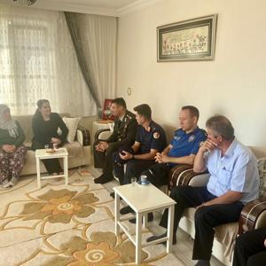 Şehidimizi Kabri Başında Dualar İle Andık - fotoğraf 1
