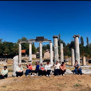 Sen Yeter ki Elimi Tut Birlikte Her Şeyi Başarabiliriz - fotoğraf 2