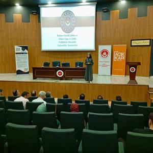 İl Müftülüğümüz bünyesinde görev yapan vaiz ve vaizelere yönelik, kadına yönelik şiddetle mücadele ve aile içi iletişim konularında farkındalık oluşturmak amacıyla eğitim programı düzenlenmiştir.  - fotoğraf 3