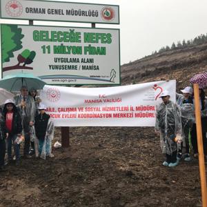 Manisa’da 200 Bin Fidan Toprakla Buluştu - fotoğraf 6