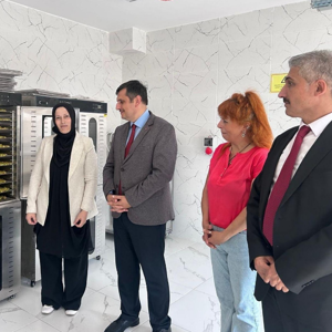 Kadın Girişimi Üretim ve İşletme Kooperatifi Ziyaret Edildi - fotoğraf 2