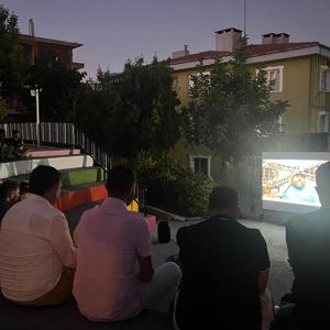 Ayten Burhan Erdayı Çocuk Evleri Sitesi Müdürlüğümüz ile Hayırseverlerimiz iş birliğinde Çocuklarımız Sinema Gecesi Düzenlendi.  - fotoğraf 2