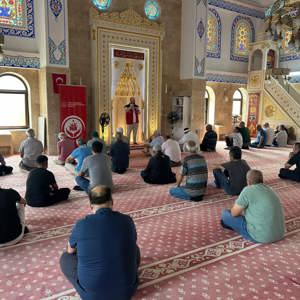 Sosyal Hizmet Merkezlerimiz Tarafından İlimiz Genelindeki Camilerde Cuma Namazı Öncesi Koruyucu ve Önleyici Hizmetlerimiz Kapsamında Farkındalık Eğitimlerimiz Devam Ediyor - fotoğraf 1