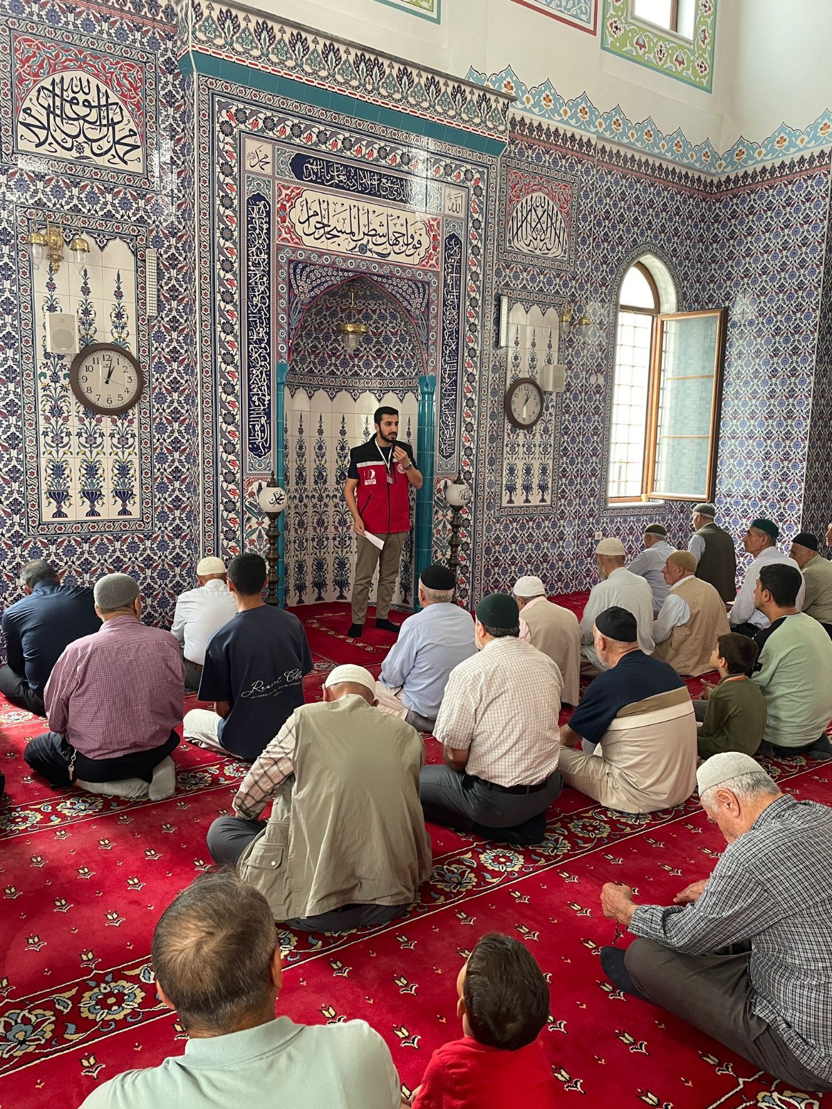 Sosyal Hizmet Merkezlerimiz Tarafından İlimiz Genelindeki Camilerde Cuma Namazı Öncesi Koruyucu ve Önleyici Hizmetlerimiz Kapsamında Farkındalık Eğitimlerimiz Devam Ediyor