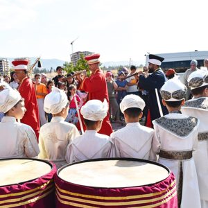 Gelenek ve Maneviyatın Işığında Çocuklarımızın Özel Günü - fotoğraf 10