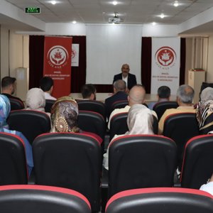 İl Müdürümüz Abdulbari AKSOY başkanlığında, İl Müdür Yardımcıları ve kuruluş müdürlerinin katılımıyla gerçekleştirilen toplantıda, kadın, çocuk, engelli ve diğer hizmet alanlarıyla ilgili genel bir değerlendirme yapılmıştır.  - fotoğraf 2