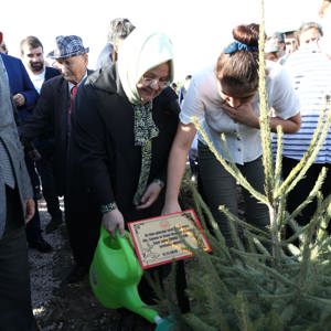 Bakan Selçuk, "Bugün Fidan, Yarın Nefes" Kampanyası Kapsamında Sinop'ta Fidan Dikimi Törenine Katıldı - fotoğraf 7