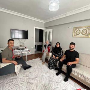 Evlenecek Gençlerin Desteklenmesi Projesi Kapsamında Destek Alan Çiftlerimizi Ziyaret Ederek Sayın Bakanımız Mahinur Özdemir Göktaş'ın Tebriklerini İletiyoruz - fotoğraf 1