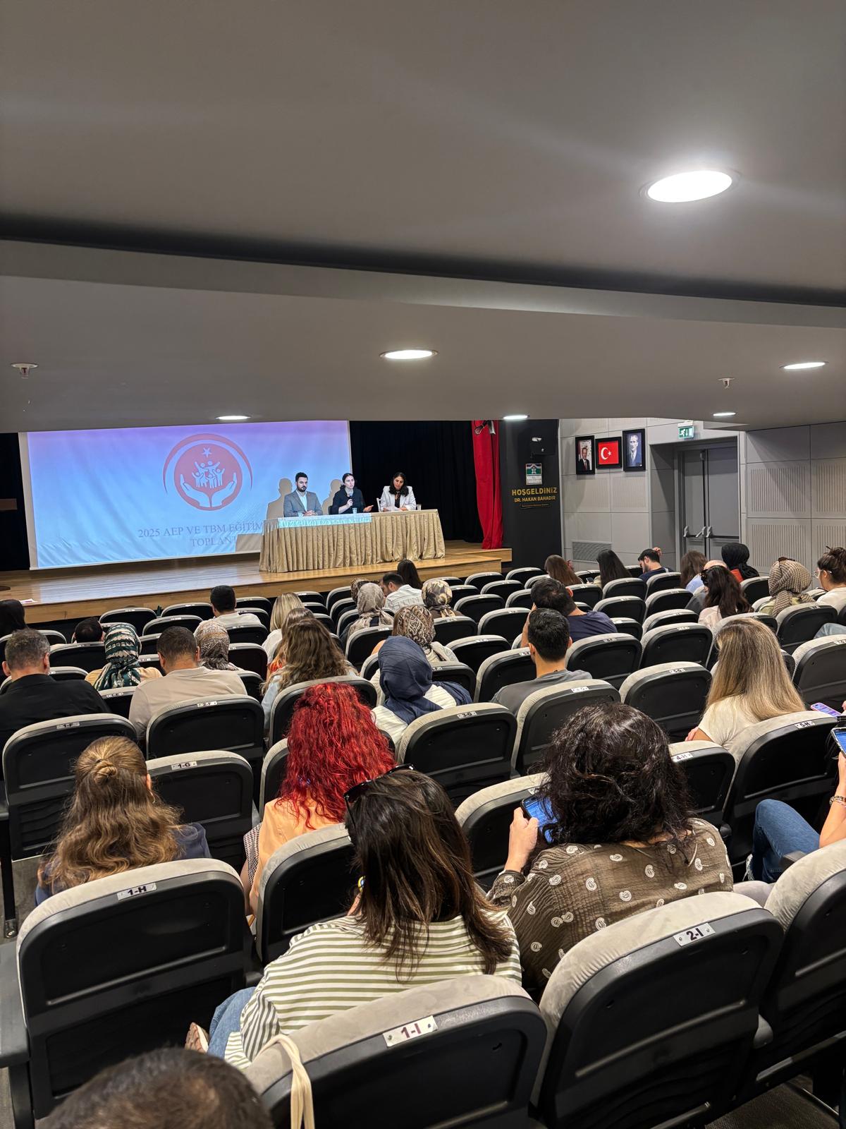 2025 Aile Yılı Hedefleri Kapsamında İstanbul Avrupa Yakası Eğitimcileriyle Değerlendirme Toplantısı Gerçekleştirildi