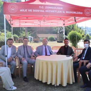  "Şehit ve Gazi Yakınlarına Yönelik El Sanatları Kursu Projesi" ne Katılım Sağlayan Şehit ve Gazi Yakınlarımızla  Piknik Programı İcra Edilmiştir. - fotoğraf 5