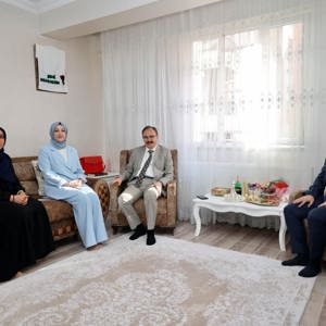 Şehit Güvenlik Korucu Ailelerine Ziyaret - fotoğraf 2