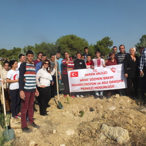 Mersin Aile, Çalışma ve Sosyal Hizmetler Ailesi Olarak Fidanlarımızı Toprakla Buluşturduk - fotoğraf 25