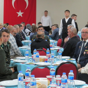 “19 Eylül Gaziler Günü” Faaliyetleri Kapsamında Kahraman Gazilerimiz ve Aileleri ile Yemek Programında Bir Araya Geldik - fotoğraf 1