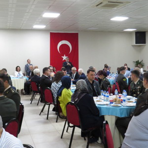“19 Eylül Gaziler Günü” Faaliyetleri Kapsamında Kahraman Gazilerimiz ve Aileleri ile Yemek Programında Bir Araya Geldik - fotoğraf 4