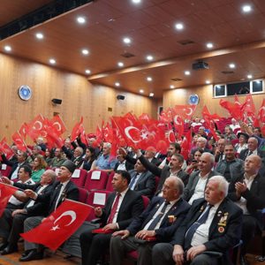 Vatanımızın İstikbali Uğruna Canlarını Ortaya Koyarak Tarihimize Mühür Vuran Kahramanlarımızın Günü Kutlu Olsun - fotoğraf 1