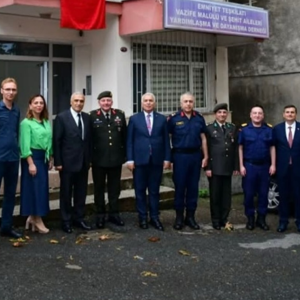Trabzon Valimiz Aziz Yıldırım, 19 Eylül Gaziler Günü Dolayısıyla Emniyet Teşkilatı Vazife Malulü Ve Şehit Aileleri Derneği’ni Ziyaret Etti. - fotoğraf 1
