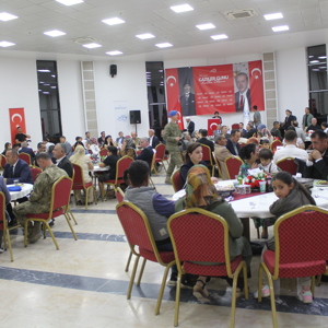 Hakkari'de Gaziler Onuruna Yemek Verildi - fotoğraf 4