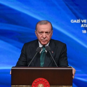 Cumhurbaşkanı Erdoğan ve Aile ve Sosyal Hizmetler Bakanımız Göktaş, Şehit Yakınları, Gazi ve Gazi Yakınlarının Kamu Kurumlarına Yerleştirilmesi Kura Töreni'ne katıldı - fotoğraf 1
