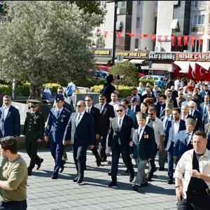 19 Eylül Gaziler Günü Münasebetiyle Tüm İlçelerimizde Düzenlemiş Olduğumuz “Kahramanlarla Kardeşlik Yolunda” Yürüyüş Etkinliklerinde, Kahraman Gazilerimiz ile Beraber Yürüdük - fotoğraf 6