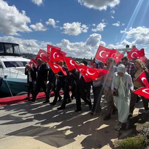 19 Eylül Gaziler Günü Münasebetiyle Tüm İlçelerimizde Düzenlemiş Olduğumuz “Kahramanlarla Kardeşlik Yolunda” Yürüyüş Etkinliklerinde, Kahraman Gazilerimiz ile Beraber Yürüdük - fotoğraf 4