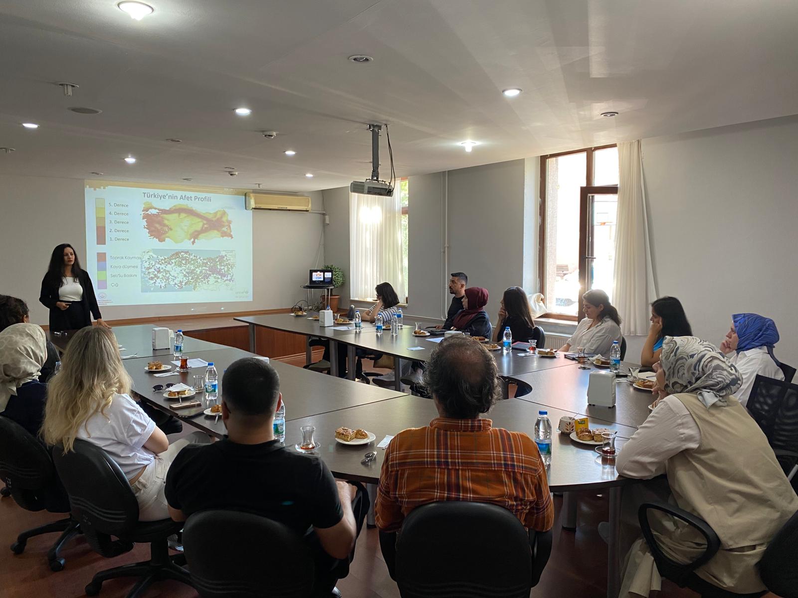 Afet ve Acil Durumlarda Psikososyal Destek Farkındalık Eğitimi İstanbul’un Beş İlçesinde Gerçekleştirildi