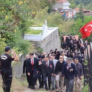 Gaziler Günü Münasebetiyle Gaziler Kabristanlığı Ziyaret Edilmiştir. - fotoğraf 6