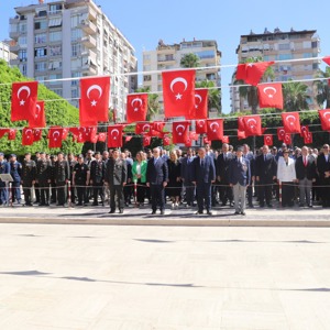 GAZİLER GÜNÜ TÖRENİ VALİMİZ VE PROTOKOLÜN KATILIMIYLA GERÇEKLEŞTİ - fotoğraf 1