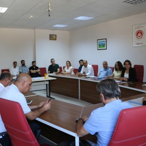 İdari ve Mali Hizmetler Birimi Şube Müdürü, Kuruluş Müdürlerimiz, Kuruluş Müdür Yardımcılarımız ve Satın Alma memurlarımızın katılım sağladığı, idari ve mali işlemlerin görüşüldüğü toplantı gerçekleştirildi. - fotoğraf 1