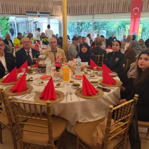 Gaziler, Aileleri ve Şehit Yakınları Onuruna Yemek Programı Düzenlendi - fotoğraf 8