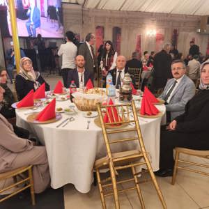 Gaziler, Aileleri ve Şehit Yakınları Onuruna Yemek Programı Düzenlendi - fotoğraf 10