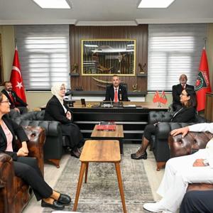 Valimiz Dr. Hülya Kaya ve İl Müdürümüz Arif Laçin’den Türkiye Harp Malulü Gaziler, Şehit Dul ve Yetimler Derneği Yalova Şubesi’ne Ziyaret - fotoğraf 2