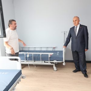 Vali Muammer Erol’dan Özel Cumhuriyet Bakım Merkezi’ne Ziyaret - fotoğraf 1