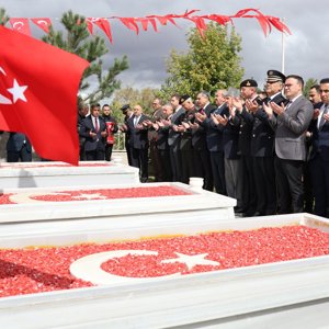 19 Eylül Gaziler Günü Şehitlik Ziyaretleri - fotoğraf 3