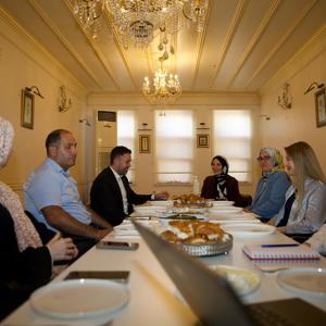 İl Müdürümüz Sn. Ömer TURAN’ın Katılımıyla, İşbirliği Yapılan Dernekler ile Yürütülen Çalışmaları Değerlendirme Toplantısı Gerçekleştirilmiştir - fotoğraf 1