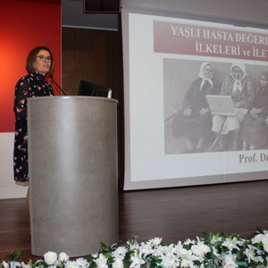 “Geriatri, Yaşlı ve Engelli Bireylerle Etkili İletişim Kurma Yöntemleri” Konulu Eğitimimiz - fotoğraf 3