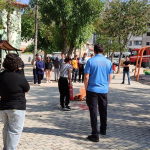 Çocuk Evleri Koordinasyon Merkezi’nde Yangın Eğitimi ve Tatbikatı Başarıyla Gerçekleştirildi - fotoğraf 4