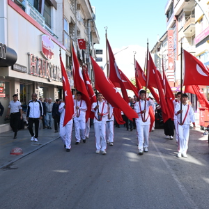 Karaman’da “Kahramanlarla Kardeşlik Yolunda” Yürüyüşü ve Anlamlı Ziyaretler - fotoğraf 5