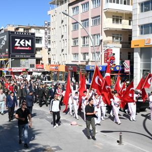 Karaman’da “Kahramanlarla Kardeşlik Yolunda” Yürüyüşü ve Anlamlı Ziyaretler - fotoğraf 6