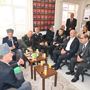 Karaman’da “Kahramanlarla Kardeşlik Yolunda” Yürüyüşü ve Anlamlı Ziyaretler - fotoğraf 18