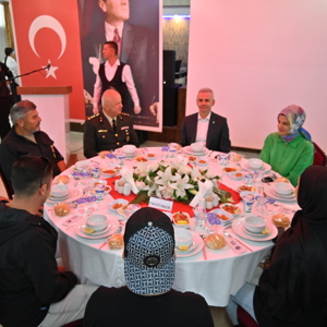 Karaman’da “Kahramanlarla Kardeşlik Yolunda” Yürüyüşü ve Anlamlı Ziyaretler - fotoğraf 23
