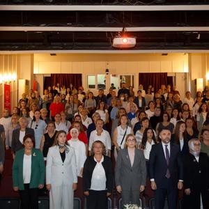 Kadın Girişimcilerin Güçlenmesine Yönelik Panel İstanbul Vali Yardımcımız Sn. Serap ÖZMEN ÇETİN ve İl Müdürümüz Sn. Ömer TURAN’ın Katılımlarıyla Gerçekleştirildi. - fotoğraf 3