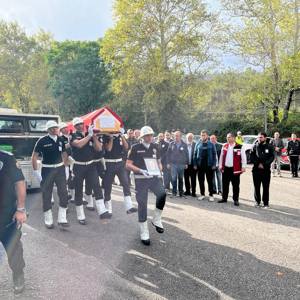 Polis Memuru Talha Uluadaoğlunu Dualarla Son Yolculuğuna Uğurlandık - fotoğraf 5