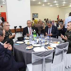 19 Eylül Gaziler Günü münasebetiyle  Karabük Polisevi'nde Gazilerimiz onuruna yemek programı düzenlendi - fotoğraf 2