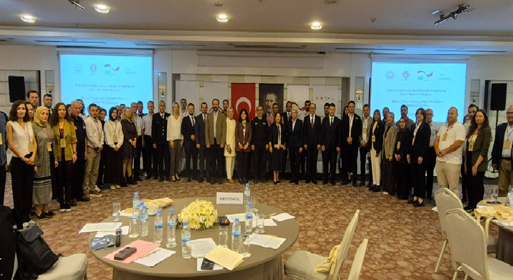 Topluma ve Aileye Duyarlı Afet Yönetiminde Zarar Görebilir Gruplar Çalıştayı Ankara'da Gerçekleştirildi