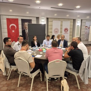 Topluma ve Aileye Duyarlı Afet Yönetiminde Zarar Görebilir Gruplar Çalıştayı Ankara'da Gerçekleştirildi - fotoğraf 1