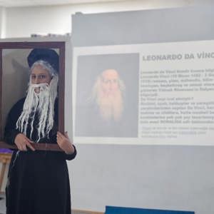 Çocuklardan “Canlı Tablolar” Gösterisi: Sanatla Büyüyen Duygular  - fotoğraf 2