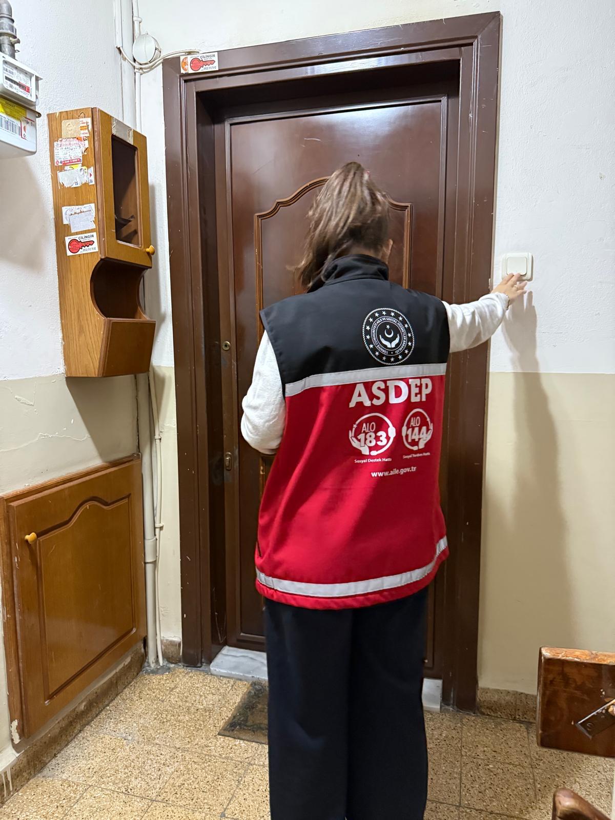 İl Müdürlüğümüze bağlı Sosyal Hizmet Merkezlerimiz tarafından il genelinde Aile Sosyal Destek Programı (ASDEP) kapsamında ziyaretlerimiz devam ediyor.
