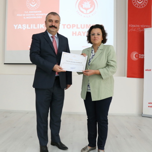 Yaşlılık ve Toplumsal Hayat Söyleşisi - fotoğraf 8