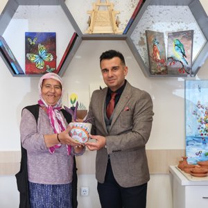 “Bir Saksı Umut” Projesi Kapsamında Dünya Yaşlılar Günü Etkinliği - fotoğraf 5