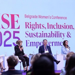 Bakanımız Göktaş, Sırbistan'da Kadın Konferansı kapsamında düzenlenen panelde konuştu - fotoğraf 3